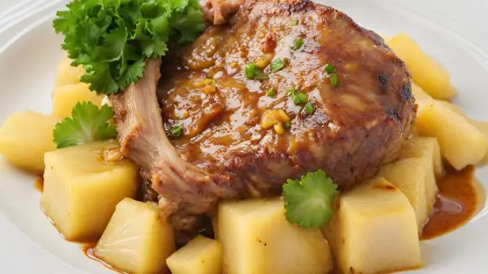 Pierna de Puerco en Salsa de Piña